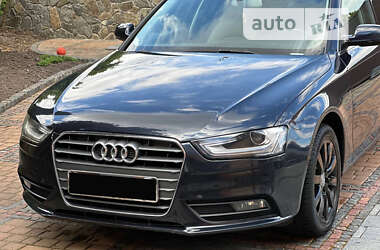 Седан Audi A4 2012 в 