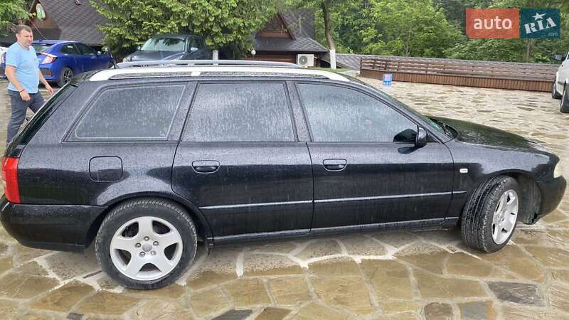 Універсал Audi A4 2000 в Яремчі