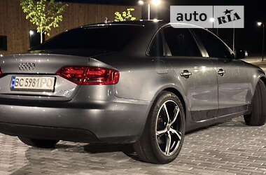 Седан Audi A4 2011 в Львові