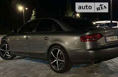 Седан Audi A4 2011 в Львові