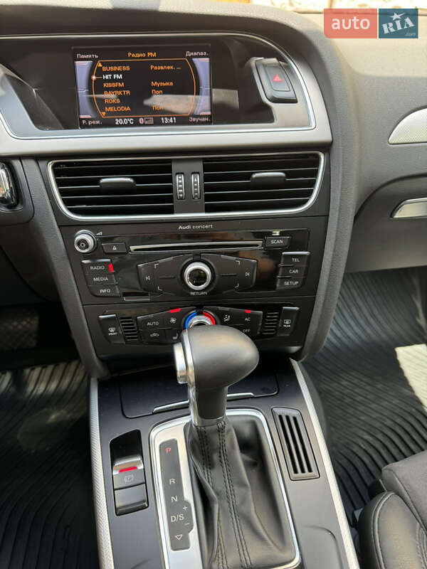 Седан Audi A4 2012 в Києві