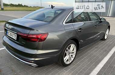 Седан Audi A4 2021 в 