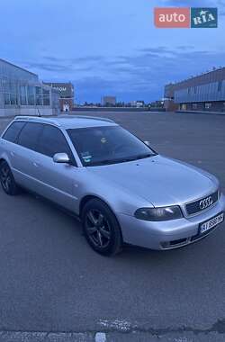 Универсал Audi A4 1999 в Киеве