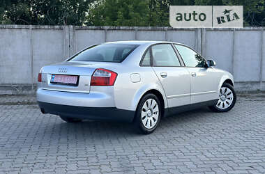 Седан Audi A4 2003 в Сарнах