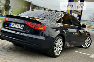 Седан Audi A4 2012 в Измаиле