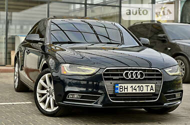 Седан Audi A4 2012 в Измаиле