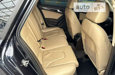 Седан Audi A4 2012 в Измаиле