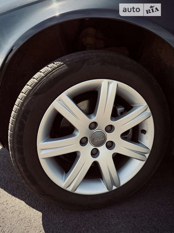 Седан Audi A4 2007 в Лубнах