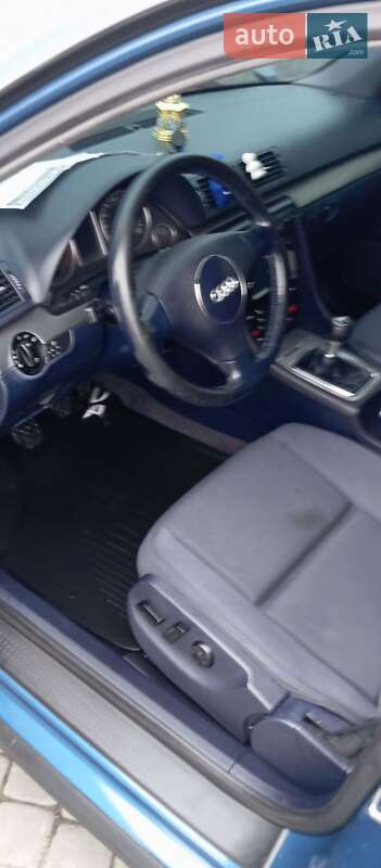 Седан Audi A4 2001 в Черновцах