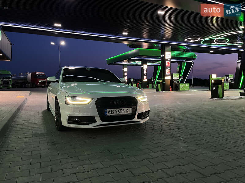 Седан Audi A4 2014 в Вінниці