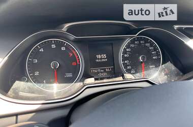 Седан Audi A4 2012 в Луцке