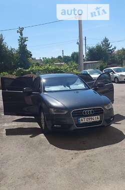 Седан Audi A4 2014 в Івано-Франківську