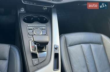 Седан Audi A4 2016 в 