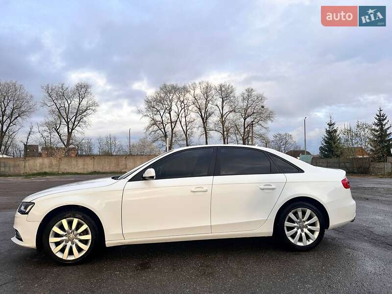 Седан Audi A4 2012 в Черняхове фото 2 Седан Audi A4 2012 в Черняхове