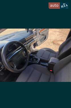Седан Audi A4 1996 в Харькове