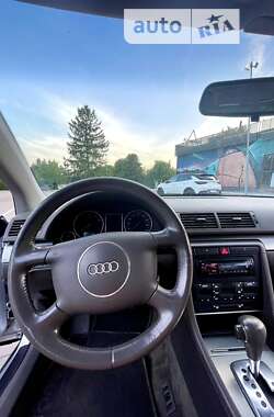 Седан Audi A4 2001 в Луцке