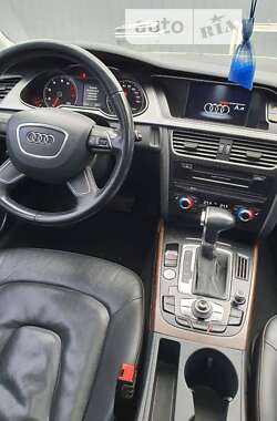 Седан Audi A4 2013 в Ивано-Франковске