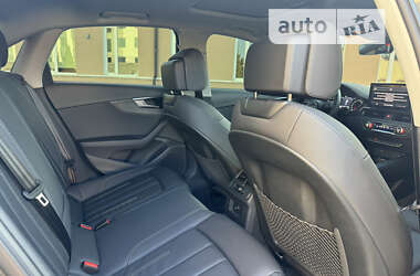 Седан Audi A4 2021 в Дніпрі