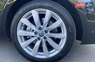 Седан Audi A4 2016 в Полтаві