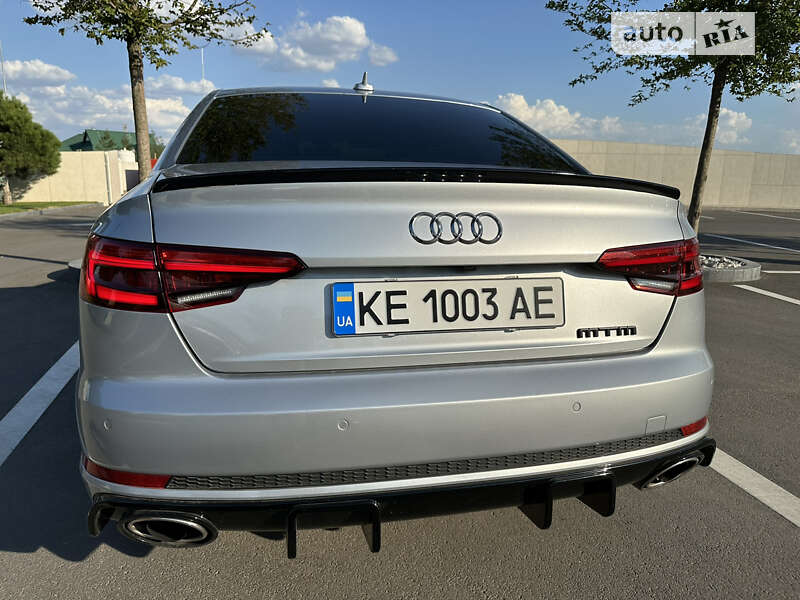 Седан Audi A4 2017 в Днепре