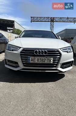 Седан Audi A4 2016 в Дніпрі