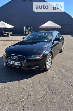 Седан Audi A4 2012 в Киеве