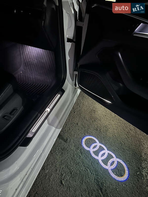 Седан Audi A4 2016 в Дніпрі