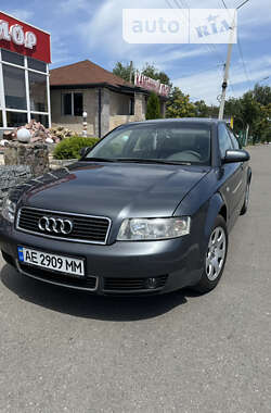 Седан Audi A4 2002 в Днепре