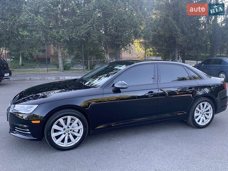 Седан Audi A4 2016 в Полтаве