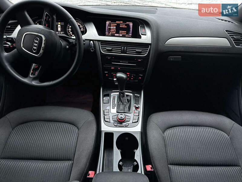 Універсал Audi A4 2011 в Чернівцях