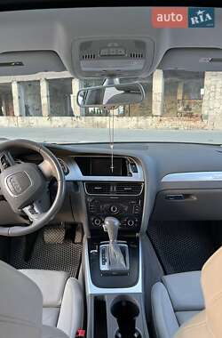 Седан Audi A4 2012 в Тернополі