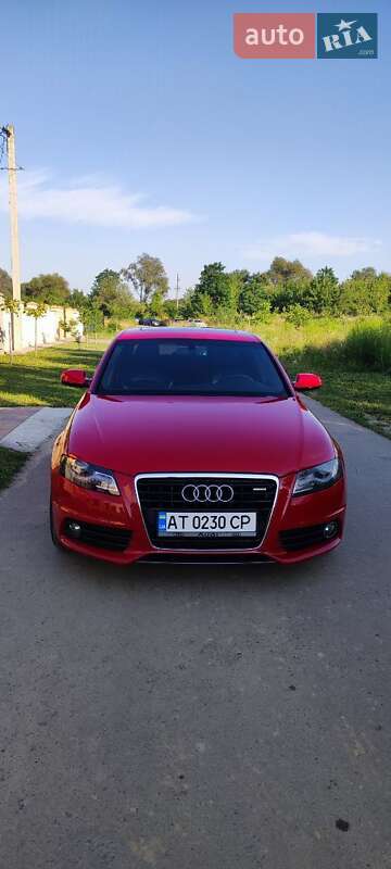 Седан Audi A4 2012 в Ивано-Франковске
