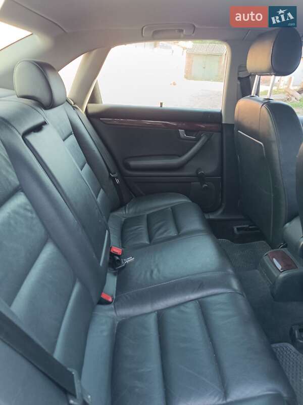 Седан Audi A4 2002 в Прилуках