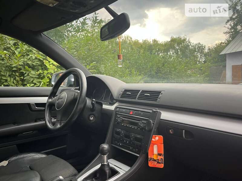 Универсал Audi A4 2002 в Обухове