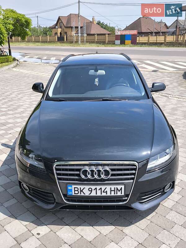 Універсал Audi A4 2011 в Сарнах