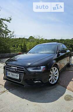 Седан Audi A4 2013 в Житомире