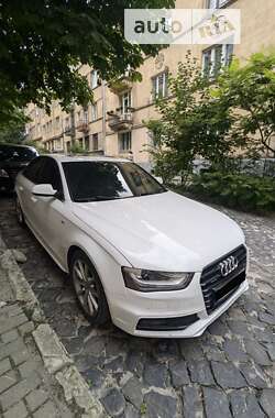 Седан Audi A4 2015 в Львове