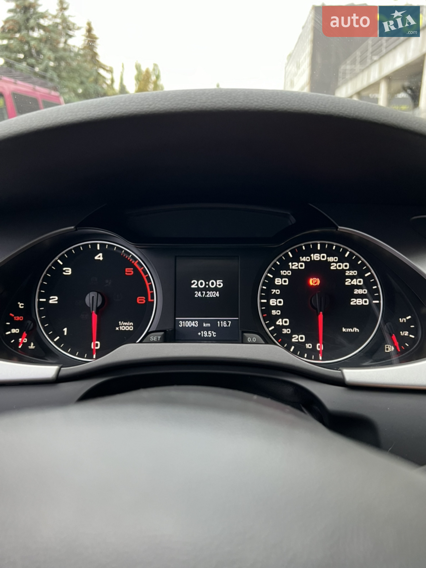 2011 Audi A4 - мініатюра 23