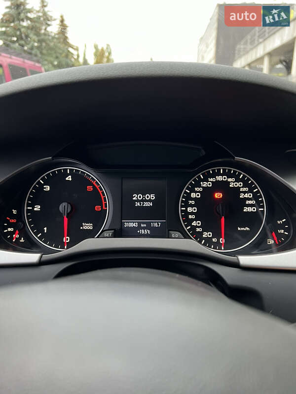 Універсал Audi A4 2011 в Івано-Франківську