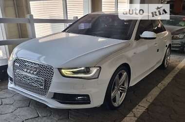 Audi A4 2015