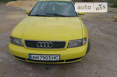 Універсал Audi A4 1998 в Звягелі