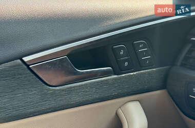 Седан Audi A4 2018 в 