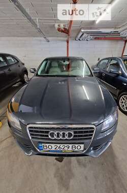 Седан Audi A4 2011 в Монастириській