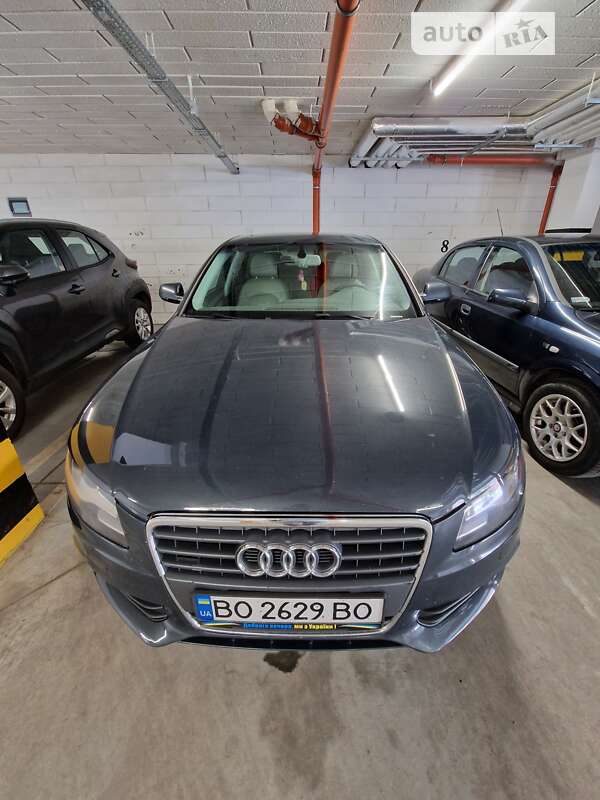 Audi A4 2011