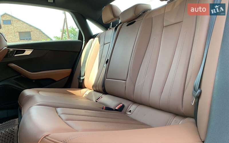 Седан Audi A4 2020 в Коломые