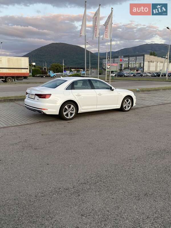 Седан Audi A4 2019 в Тячеве