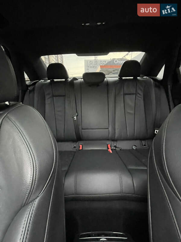 Седан Audi A4 2017 в Львове