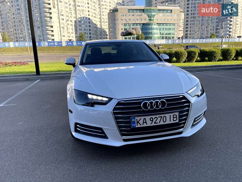 Седан Audi A4 2016 в 