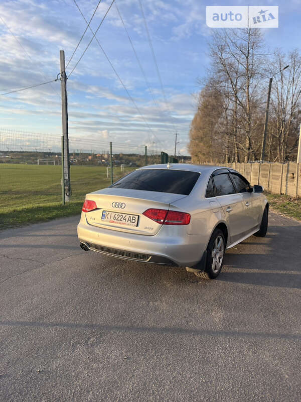 Седан Audi A4 2012 в Киеве