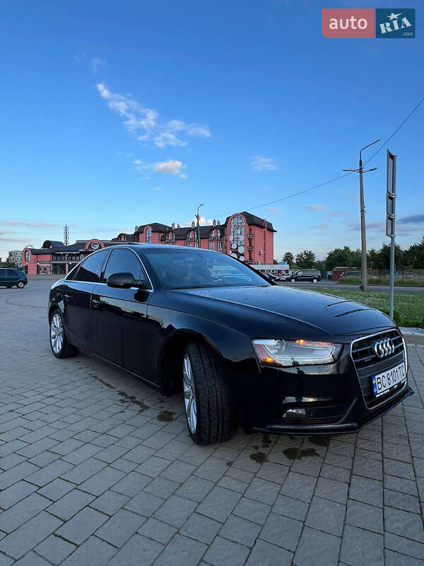 Седан Audi A4 2012 в Дрогобичі